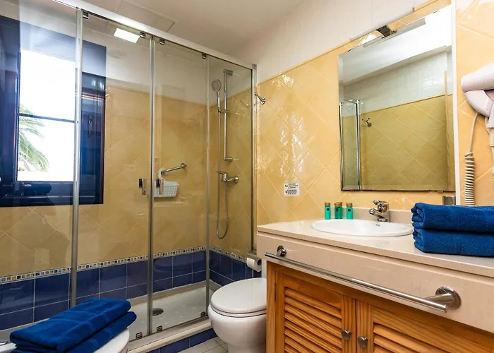 Marina Rubicon Number 3 * Playa Blanca