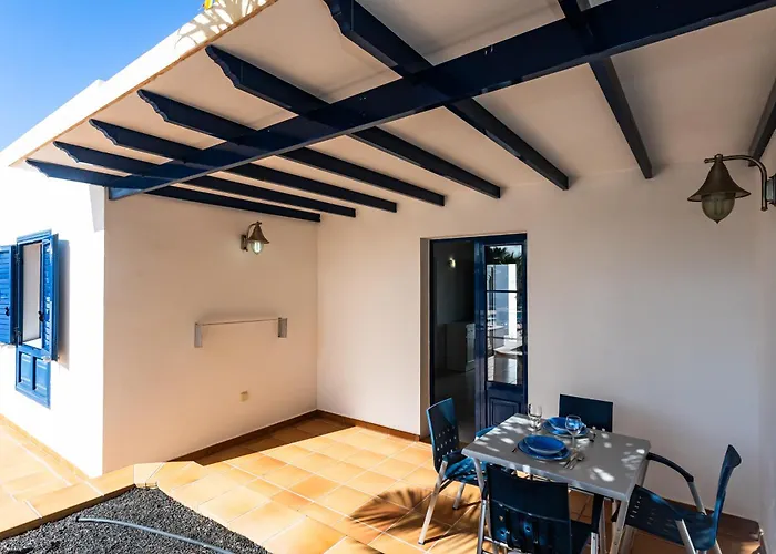 Διαμέρισμα Marina Rubicon Number 3 *